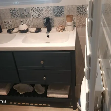 Bed & Breakfast La Cle Des Champs 3*